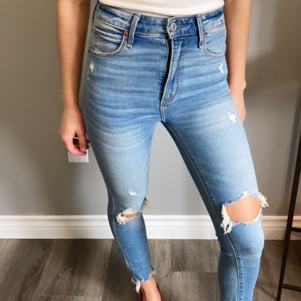 Distressed Abercrombie High Rise Skinny Ankle 24 (00) Short